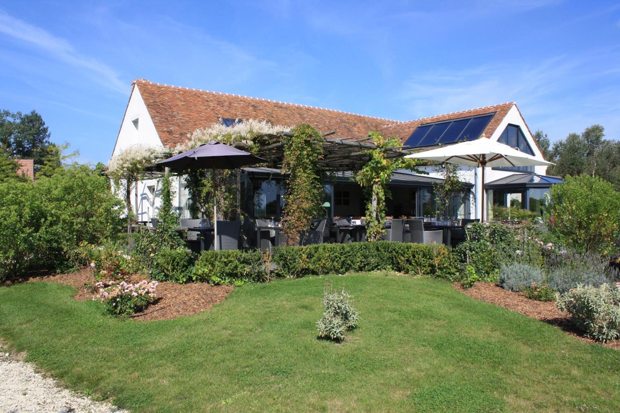 Domaine De Bellevue, The Originals Relais Hotel Neufmoutiers-en-Brie Buitenkant foto